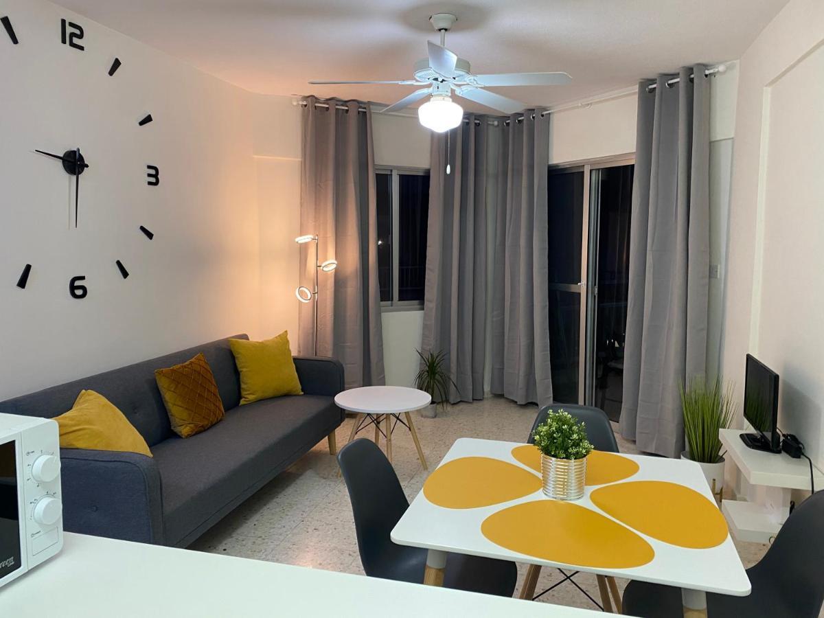 Diamond Apartment With Stunning Sea View Paphos Exterior photo